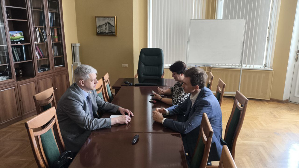 Проректор БГМУ посетил ПИМУ для обсуждения перспектив научного сотрудничества Проректор БГМУ посетил ПИМУ для обсуждения перспектив научного сотрудничества