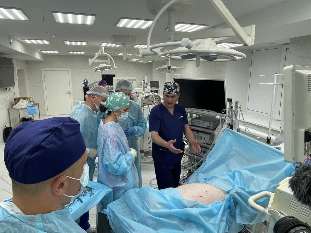 Совместный с компанией Olympus курс по лапароскопической хирургии провела кафедра урологии ФДПО ПИМУ