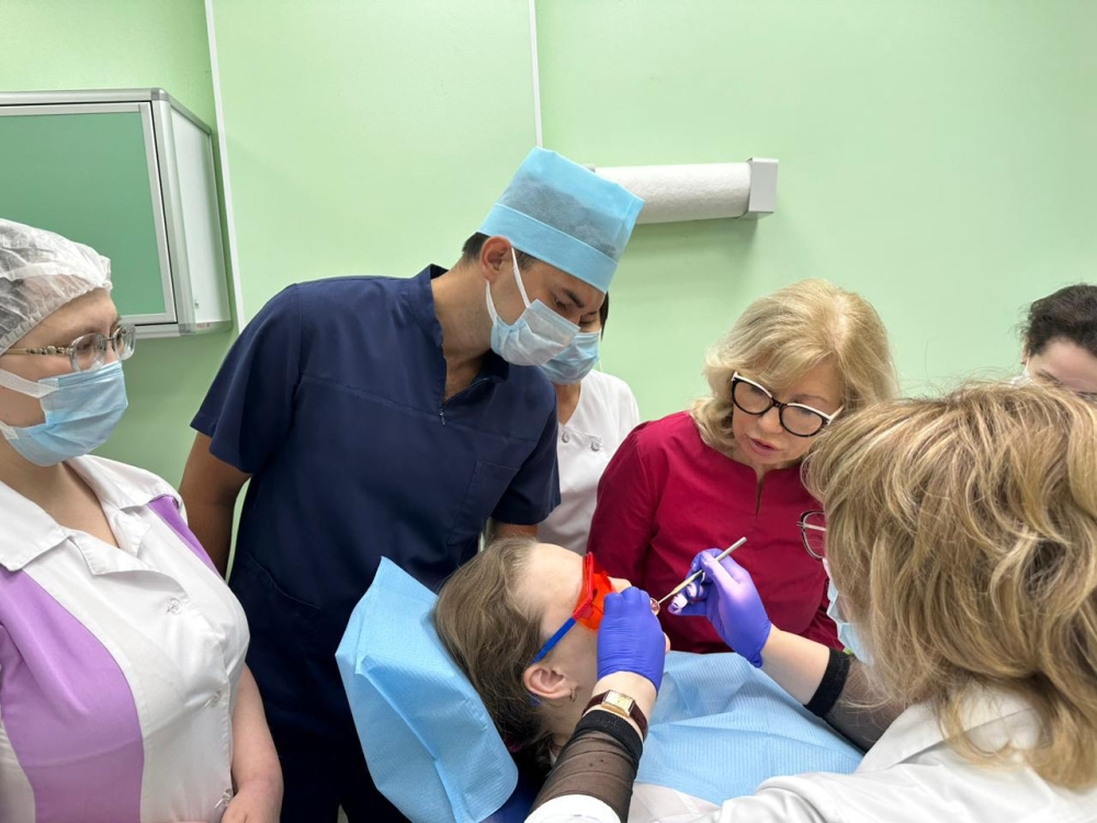 170 врачей-стоматологов из Чувашии обучены технологиям аутофлуоресцентной стоматоскопии благодаря ПИМУ