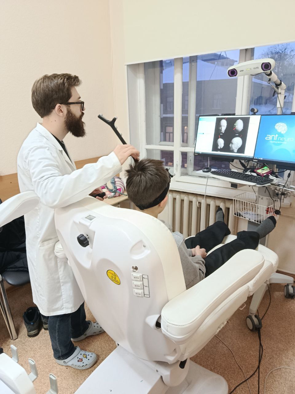 «Перезагрузка» речи: в ПИМУ подвели первые результаты применения нового метода коррекции заикания у детей магнитным полем