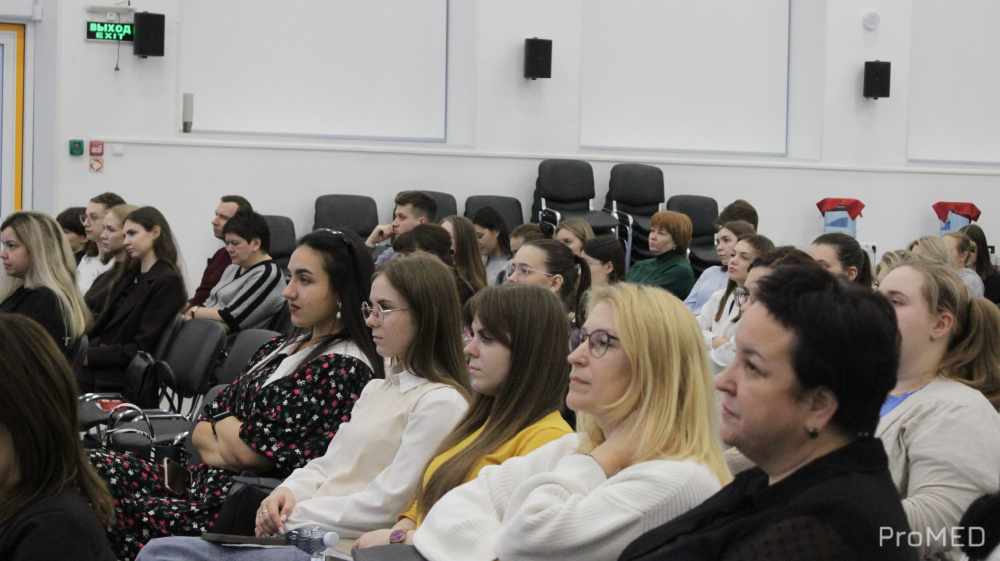 Ярмарка карьеры в ПИМУ: мосты между студентами и будущими работодателями построены!