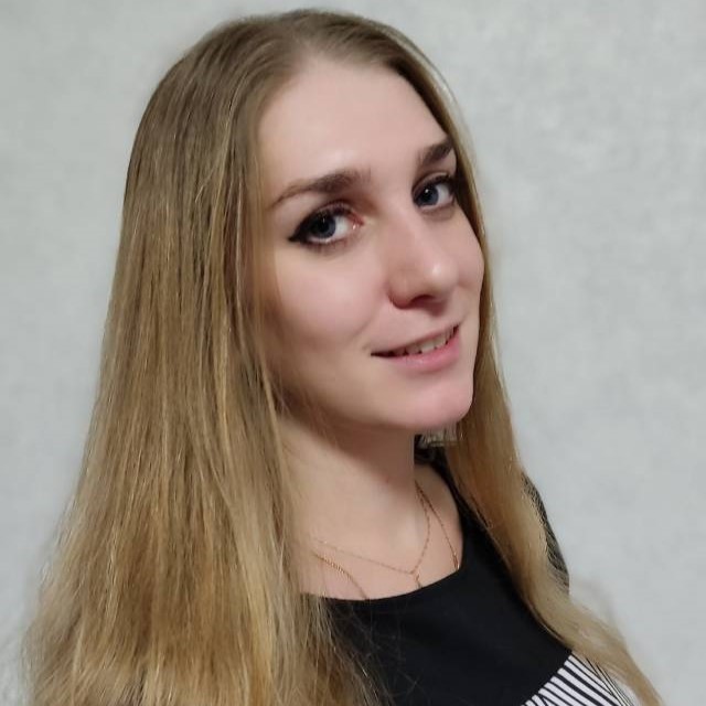 Зарипова Алена Владимировна - тренер по женскому баскетболу.jpg